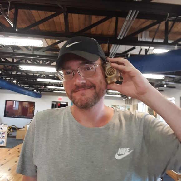 Meet your Posher, Jamie - Picture 3 of 3